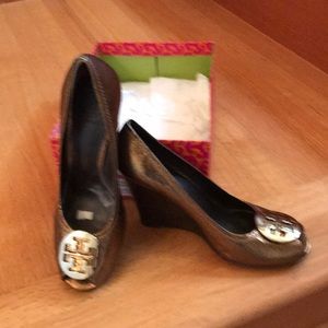 Tory Burch Wedges, Bronze. New in box.